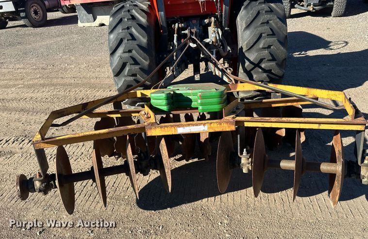 image for item DW4303 1994 Kubota L2900GST HFWD tractor