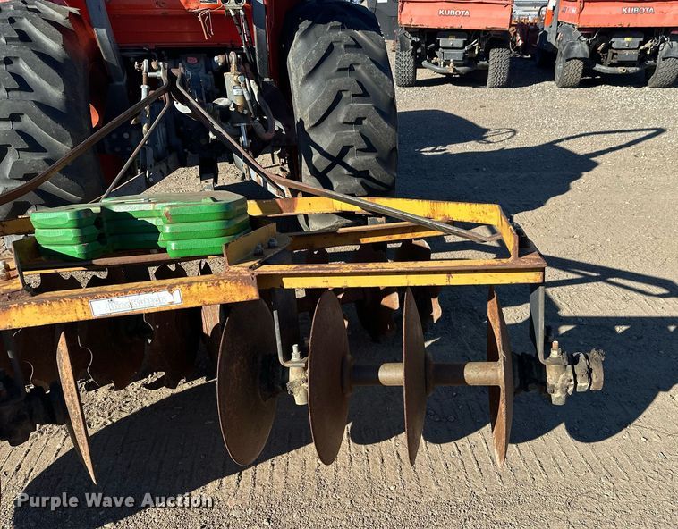 image for item DW4303 1994 Kubota L2900GST HFWD tractor