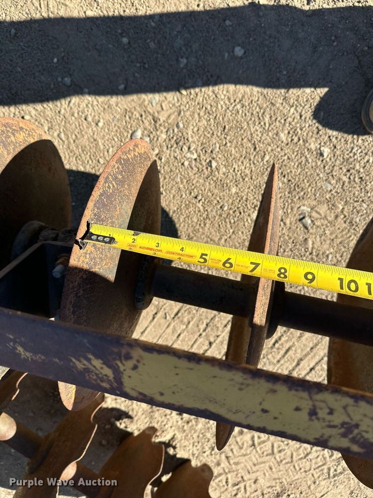 image for item DW4303 1994 Kubota L2900GST HFWD tractor