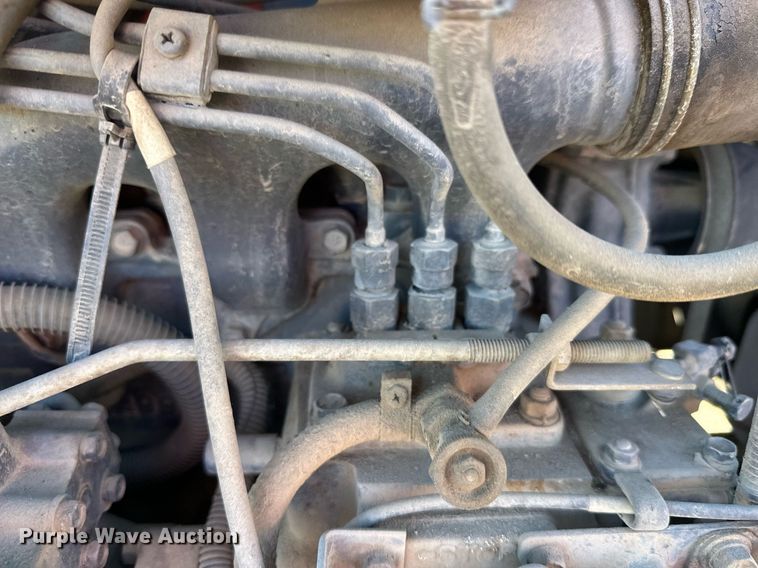 image for item DW4303 1994 Kubota L2900GST HFWD tractor