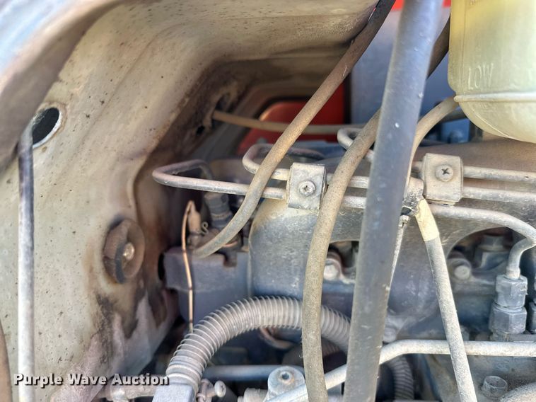 image for item DW4303 1994 Kubota L2900GST HFWD tractor