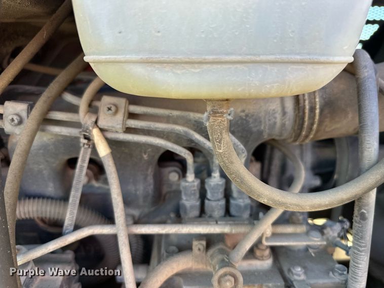 image for item DW4303 1994 Kubota L2900GST HFWD tractor