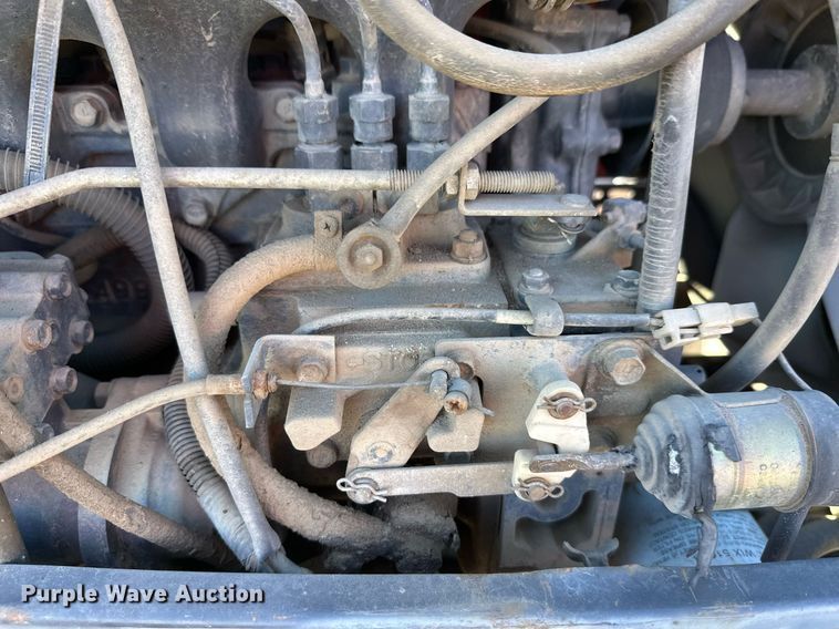 image for item DW4303 1994 Kubota L2900GST HFWD tractor