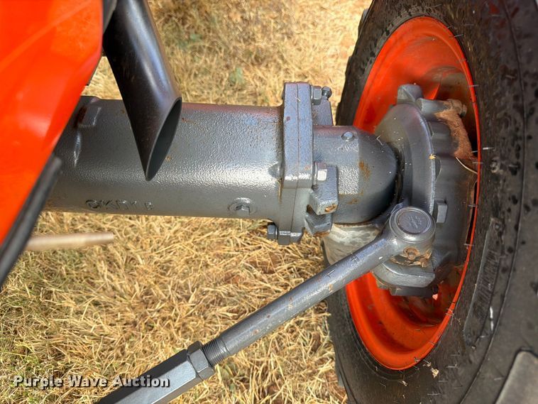 image for item DX5850 Kubota L2501D MFWD tractor