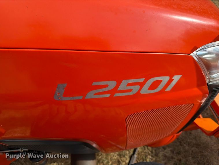 image for item DX5850 Kubota L2501D MFWD tractor