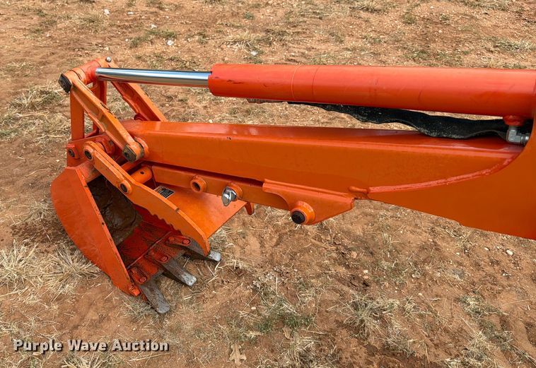 image for item DX5850 Kubota L2501D MFWD tractor