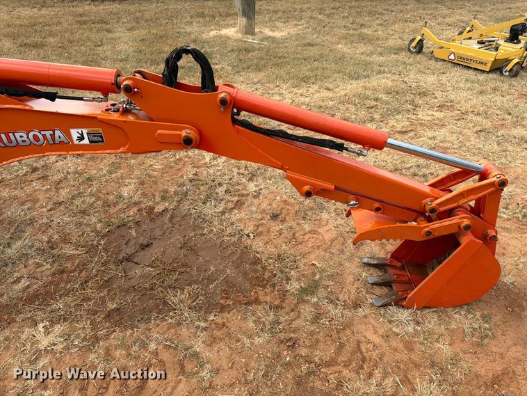 image for item DX5850 Kubota L2501D MFWD tractor