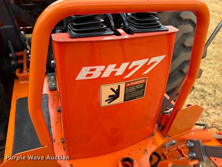 image for item DX5850 Kubota L2501D MFWD tractor