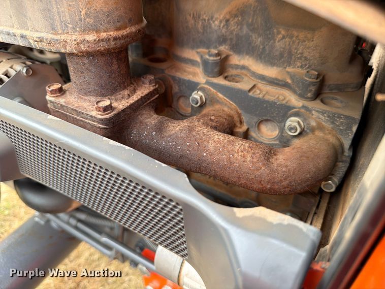 image for item DX5850 Kubota L2501D MFWD tractor