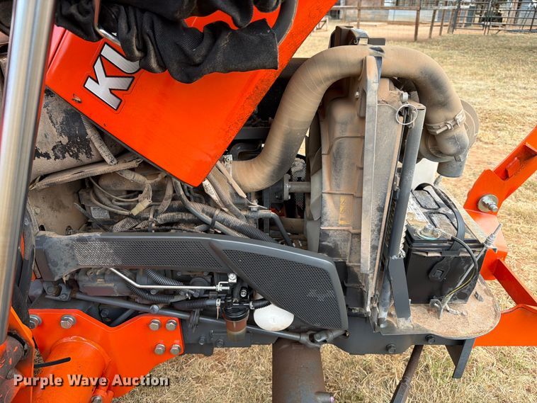 image for item DX5850 Kubota L2501D MFWD tractor