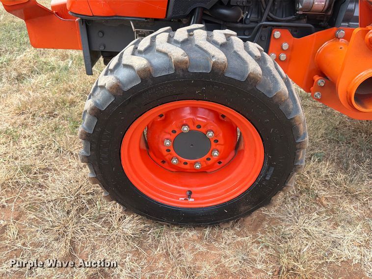 image for item DX5850 Kubota L2501D MFWD tractor