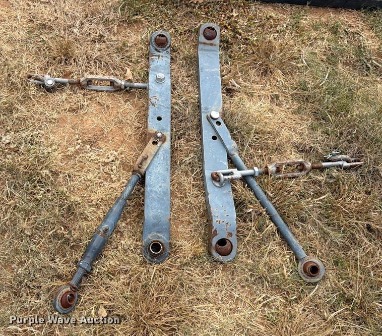 image for item DX5850 Kubota L2501D MFWD tractor