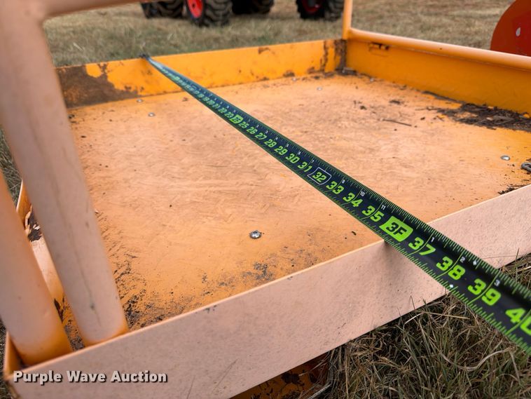 image for item DX5850 Kubota L2501D MFWD tractor