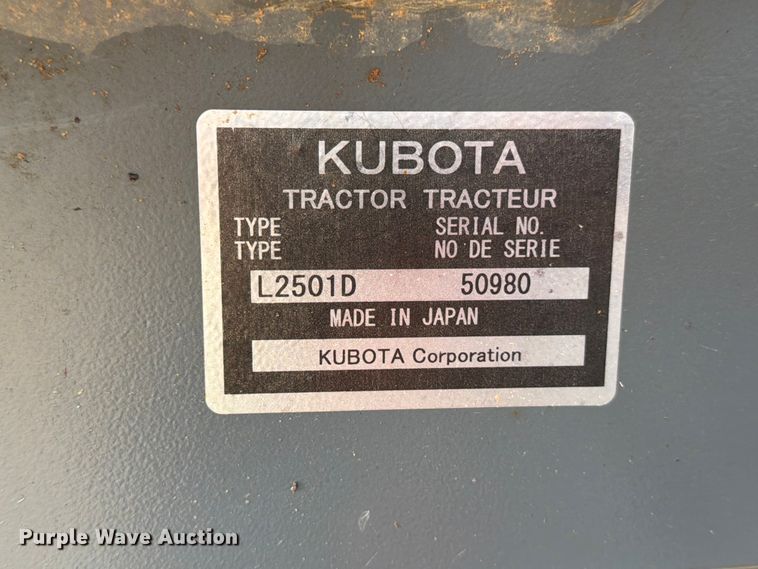 image for item DX5850 Kubota L2501D MFWD tractor