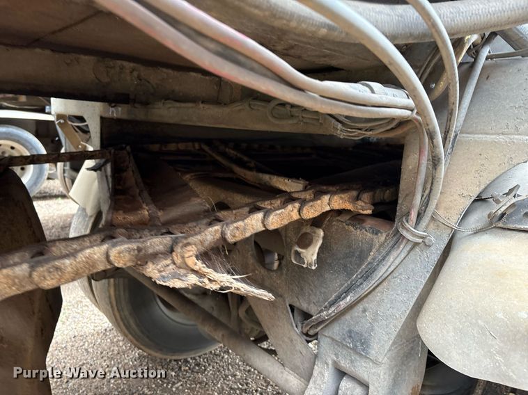 image for item DX7987 2012 Trinity  Eagle Bridge live bottom trailer