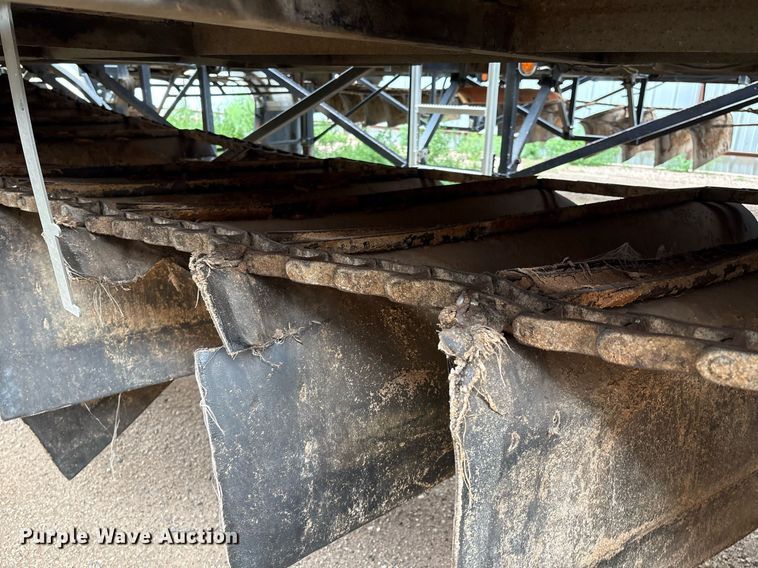 image for item DX7987 2012 Trinity  Eagle Bridge live bottom trailer