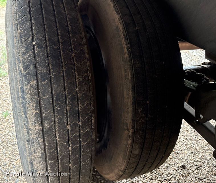 image for item DX7987 2012 Trinity  Eagle Bridge live bottom trailer