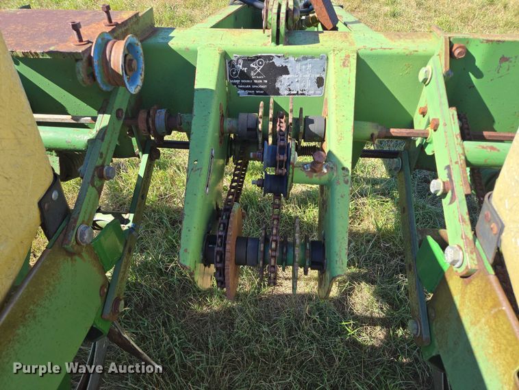 image for item DY1326 John Deere 7000 planter