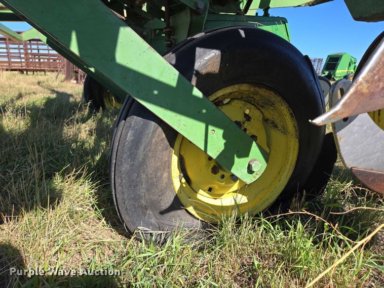 image for item DY1326 John Deere 7000 planter