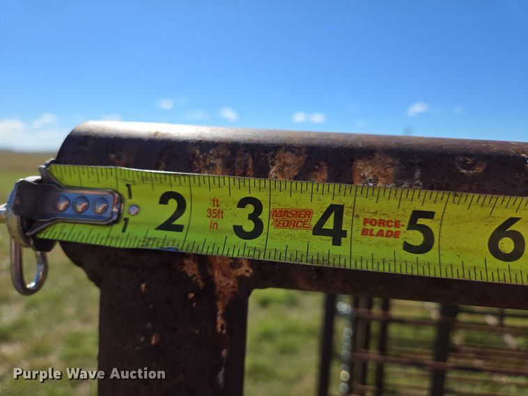 image for item DY1327 (8) livestock panels