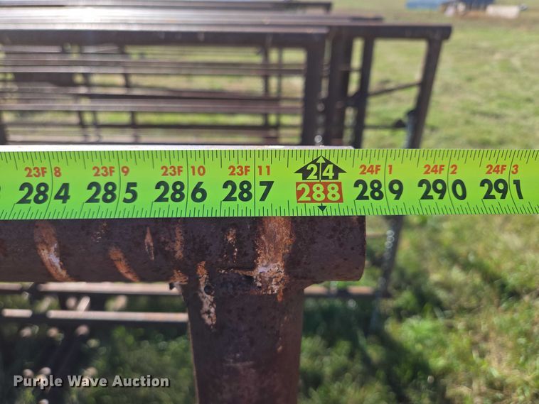 image for item DY1327 (8) livestock panels