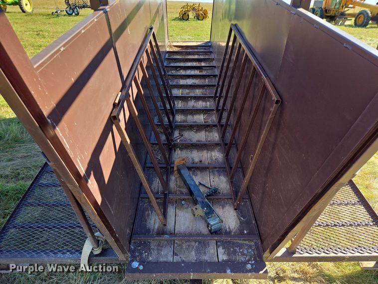 image for item DY1328 Cow Country Equipment livestock chute