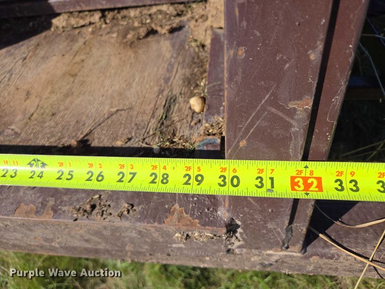 image for item DY1328 Cow Country Equipment livestock chute