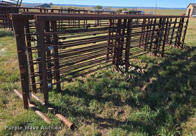 image for item DY1330 (10) livestock panels
