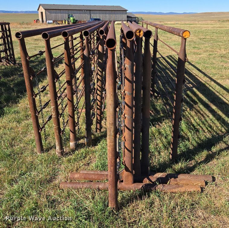 image for item DY1331 (10) livestock panels