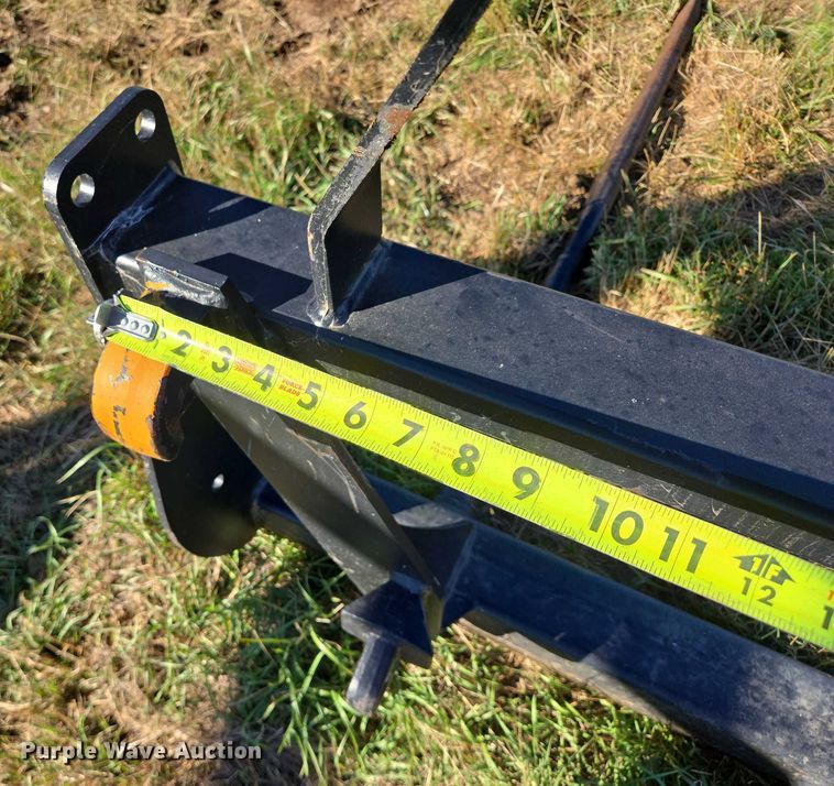 image for item DY1333 2020 Alo AB Balefork Euro bale spear