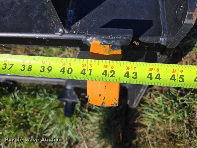 image for item DY1333 2020 Alo AB Balefork Euro bale spear