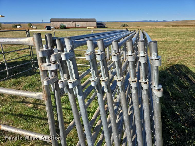 image for item DY1337 (12) livestock panels