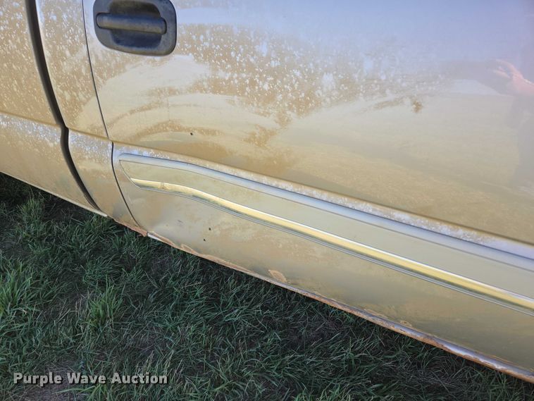 image for item DY1341 2006 Chevrolet Silverado 1500 pickup truck