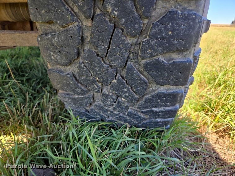 image for item DY1341 2006 Chevrolet Silverado 1500 pickup truck