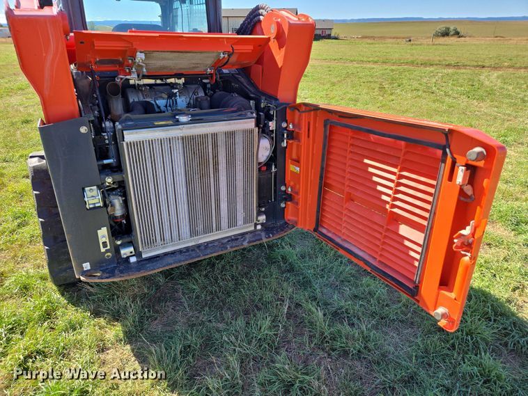 image for item DY1342 Kubota SVL 75-2 tracked skid steer loader