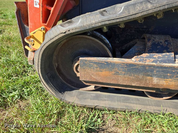 image for item DY1342 Kubota SVL 75-2 tracked skid steer loader