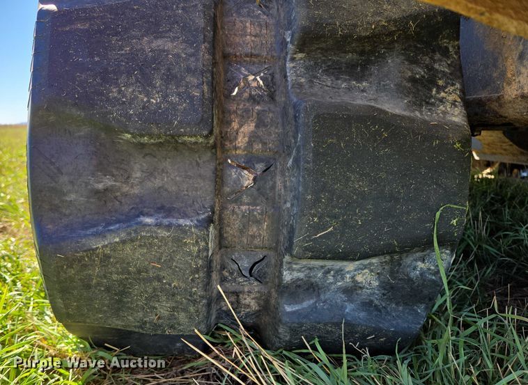 image for item DY1342 Kubota SVL 75-2 tracked skid steer loader