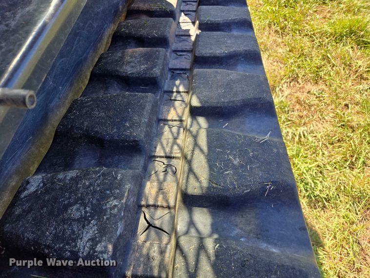 image for item DY1342 Kubota SVL 75-2 tracked skid steer loader