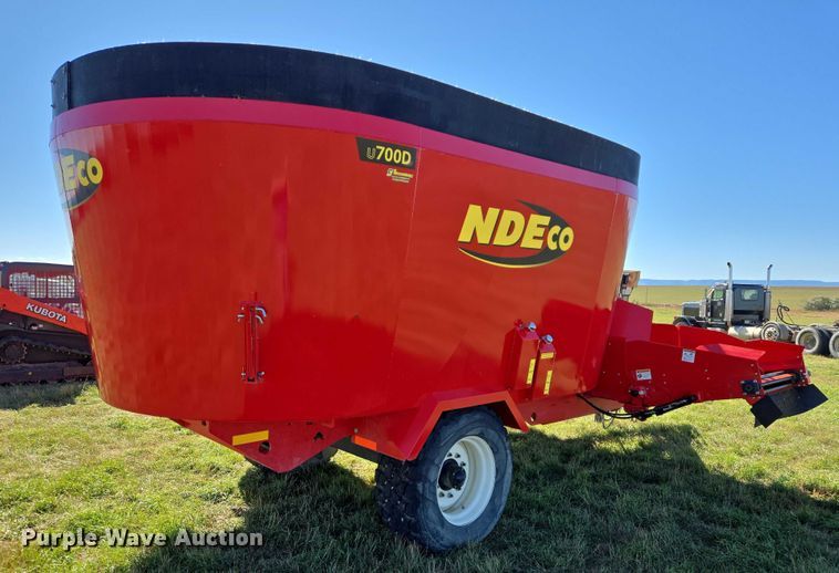 image for item DY1343 2022 NDE Co U700D feed grinder/mixer