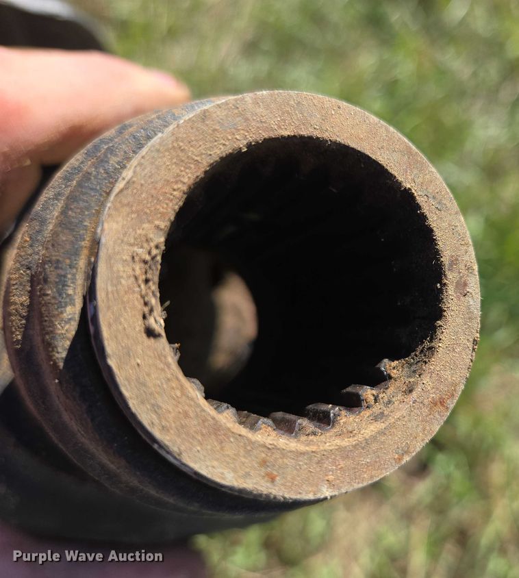 image for item DY1343 2022 NDE Co U700D feed grinder/mixer