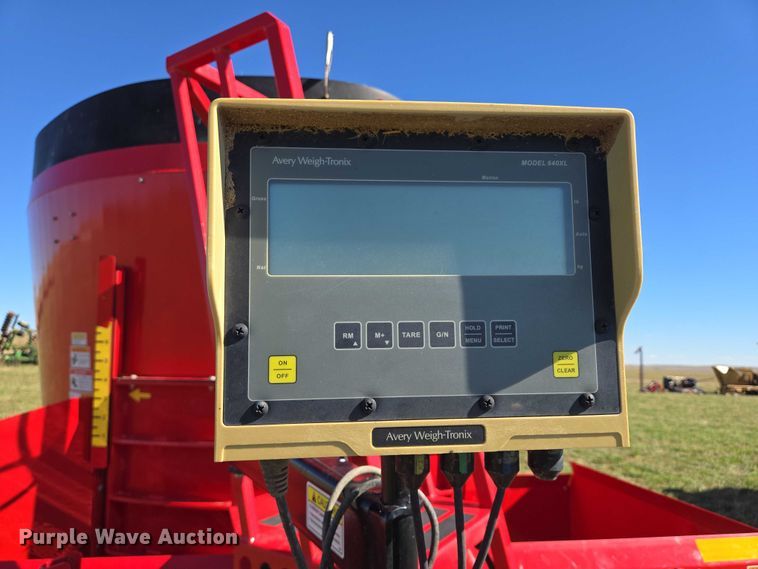 image for item DY1343 2022 NDE Co U700D feed grinder/mixer