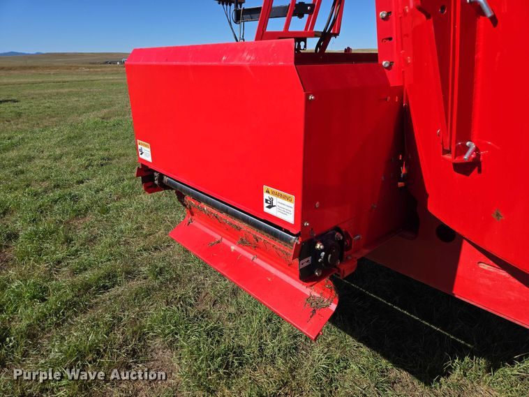 image for item DY1343 2022 NDE Co U700D feed grinder/mixer