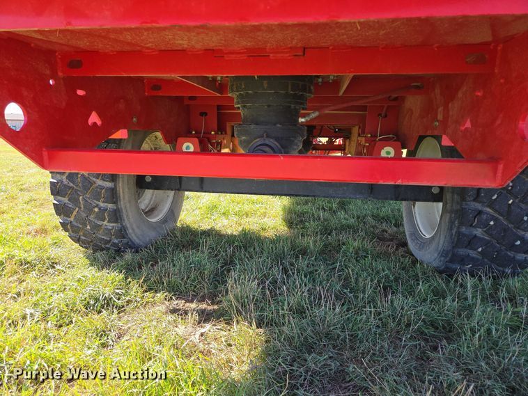 image for item DY1343 2022 NDE Co U700D feed grinder/mixer