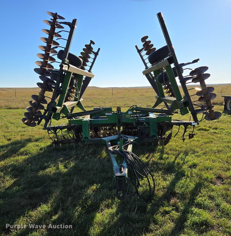 image for item DY1344 John Deere 630 tandem disk