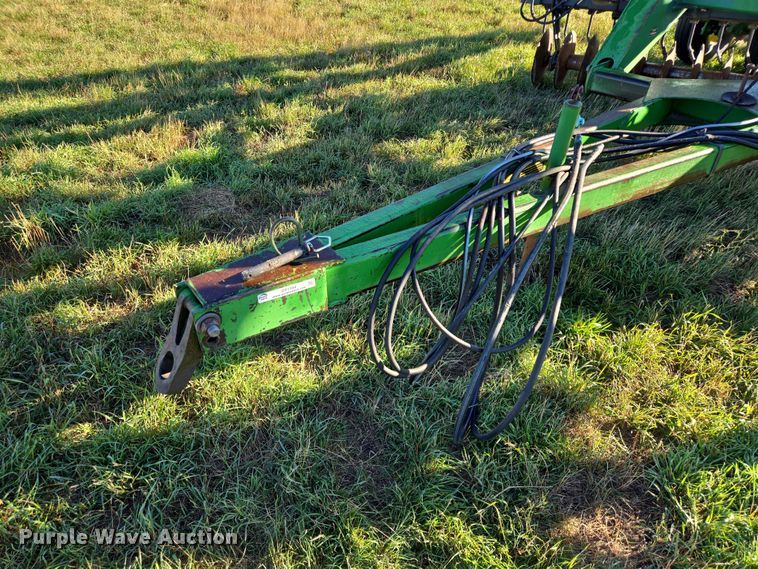 image for item DY1344 John Deere 630 tandem disk