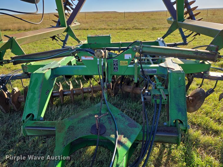 image for item DY1344 John Deere 630 tandem disk