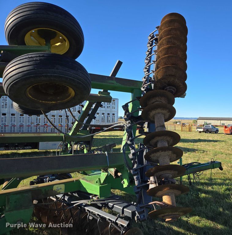 image for item DY1344 John Deere 630 tandem disk