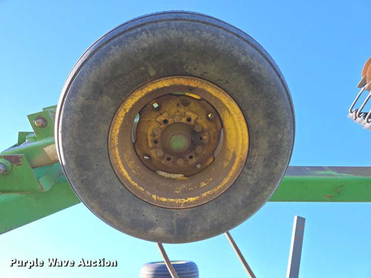 image for item DY1344 John Deere 630 tandem disk