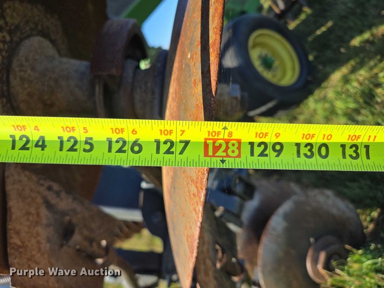 image for item DY1344 John Deere 630 tandem disk