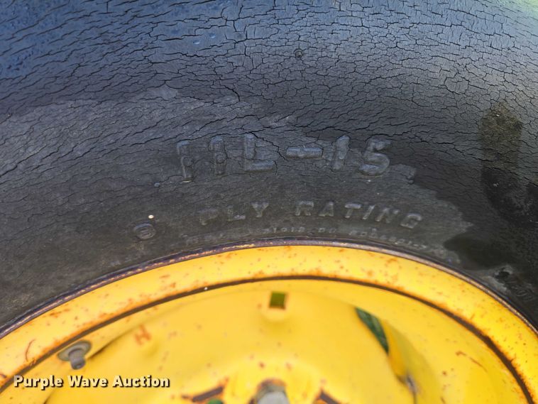 image for item DY1344 John Deere 630 tandem disk